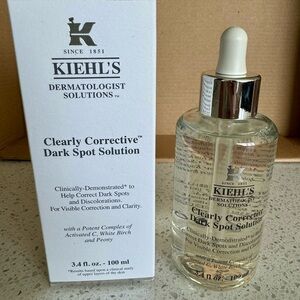 Kiehl’s Clearly Corrective Dark Spot Solution, unopened